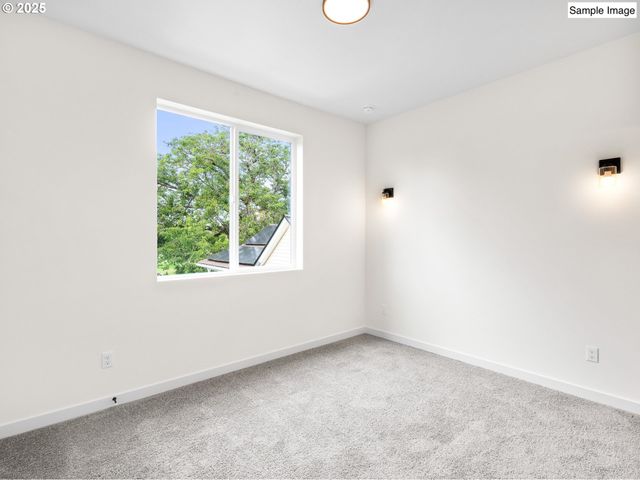 6729 Se Gladstone St, Portland, OR 97206