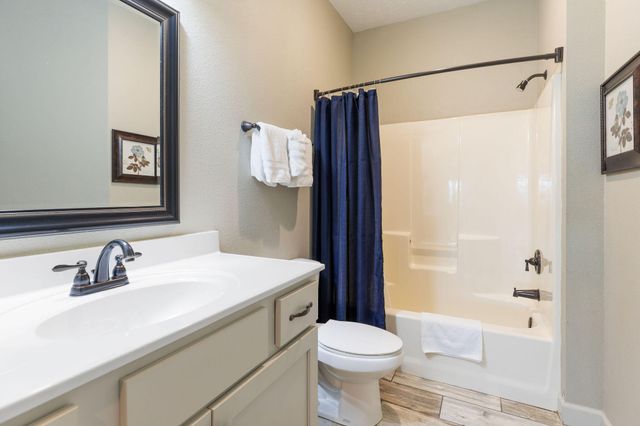 71 Bunker Drive A & C, Branson West, MO 65737