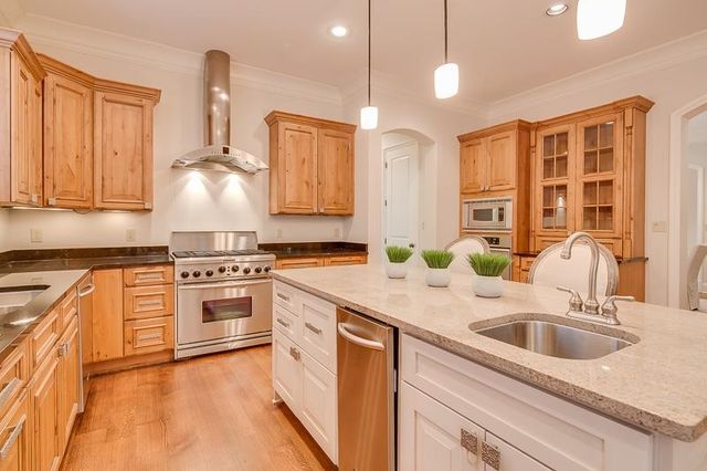 884 DRAKE MANOR CV, Memphis, TN 38117