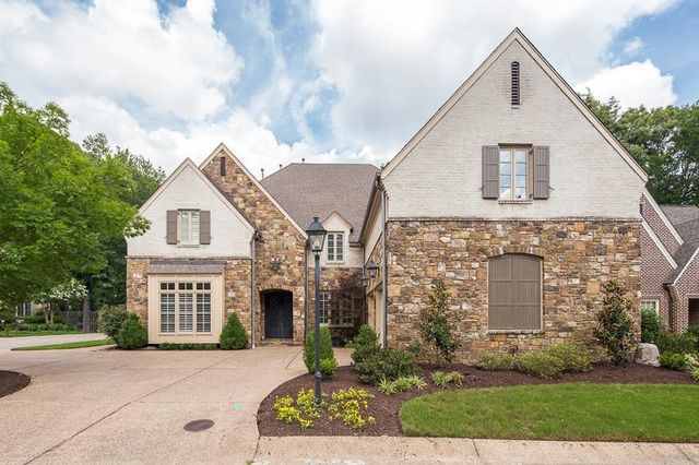 884 DRAKE MANOR CV, Memphis, TN 38117