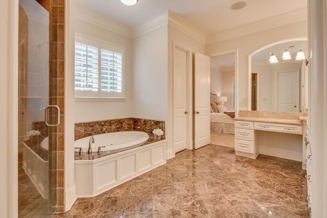 884 DRAKE MANOR CV, Memphis, TN 38117