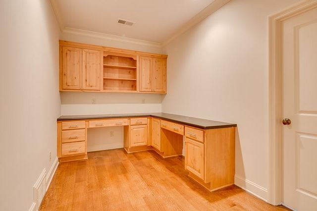 884 DRAKE MANOR CV, Memphis, TN 38117