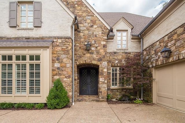 884 DRAKE MANOR CV, Memphis, TN 38117