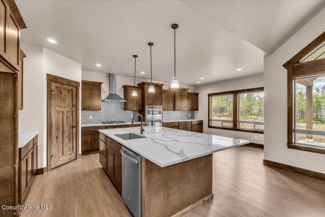 1533 W Remmick Street, Hayden, ID 83835