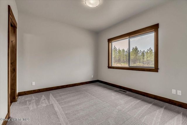 1533 W Remmick Street, Hayden, ID 83835