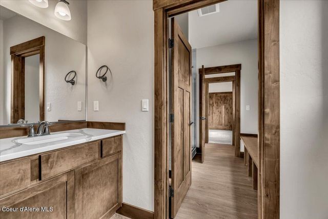 1533 W Remmick Street, Hayden, ID 83835