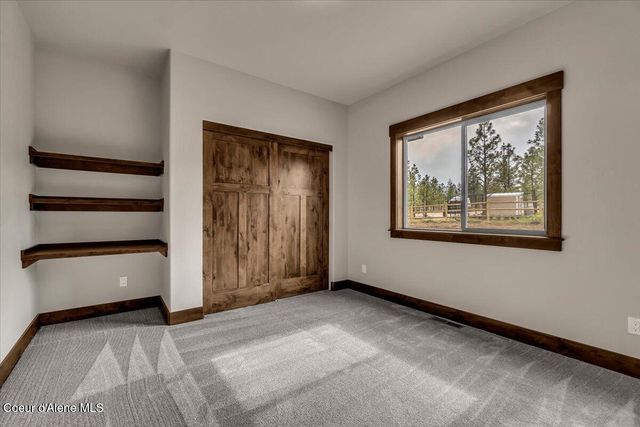 1533 W Remmick Street, Hayden, ID 83835