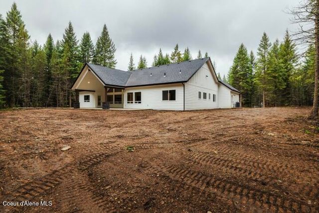 1533 W Remmick Street, Hayden, ID 83835