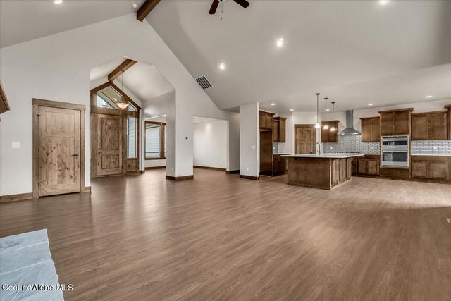 1533 W Remmick Street, Hayden, ID 83835