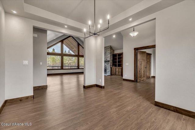 1533 W Remmick Street, Hayden, ID 83835