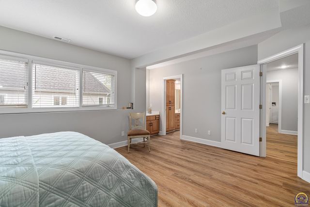5411 SW 40th Ter, Topeka, KS 66610