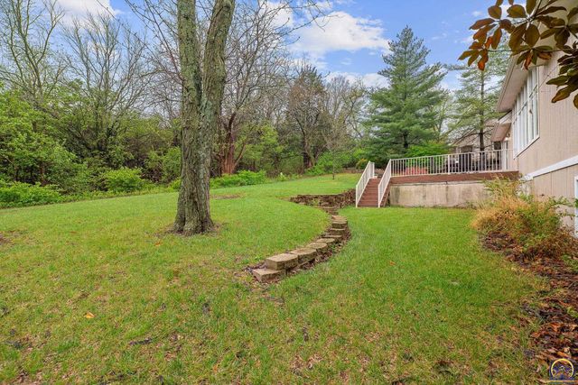 5411 SW 40th Ter, Topeka, KS 66610