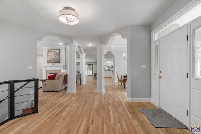 5411 SW 40th Ter, Topeka, KS 66610