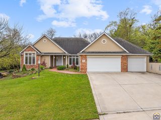 5411 SW 40th Ter, Topeka, KS 66610