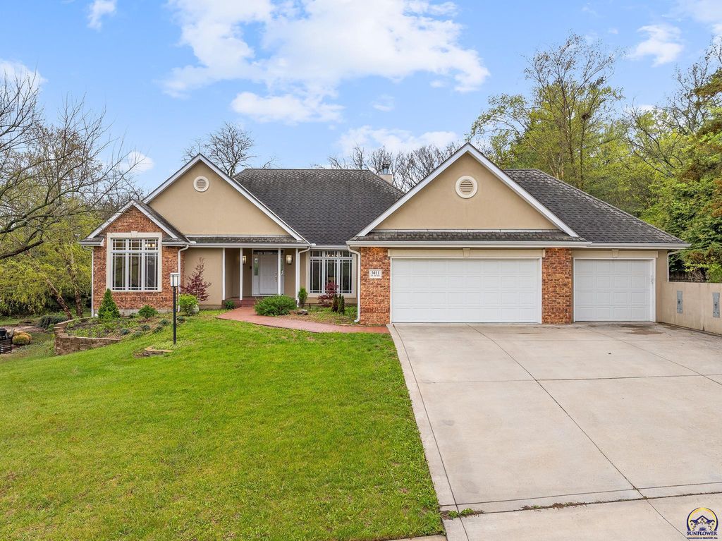 5411 SW 40th Ter, Topeka, KS 66610