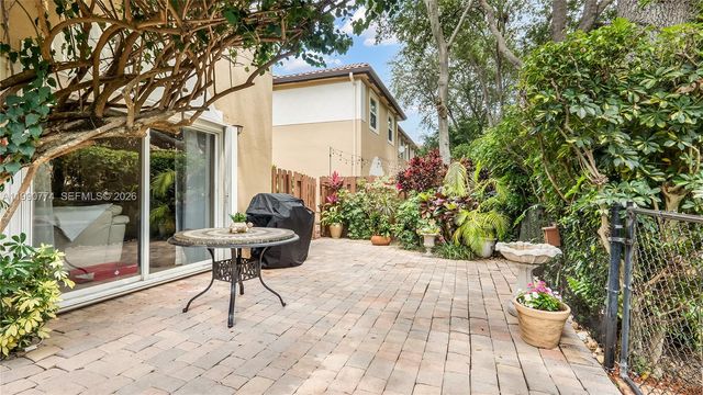 12752 SW 49th Ct, Miramar, FL 33027