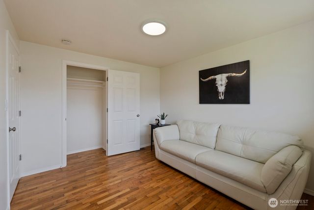 309 W Cole Street, Kent, WA 98032