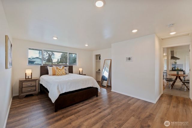 309 W Cole Street, Kent, WA 98032