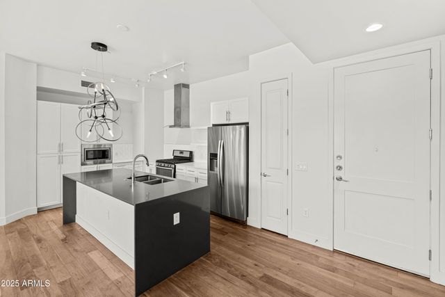 3131 N CENTRAL Avenue 3002, Phoenix, AZ 85012