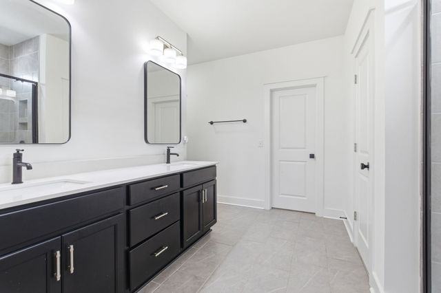 303 Casita Dr, La Vergne, TN 37086