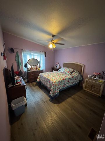 1301 Taft Highway 93, Bakersfield, CA 93307