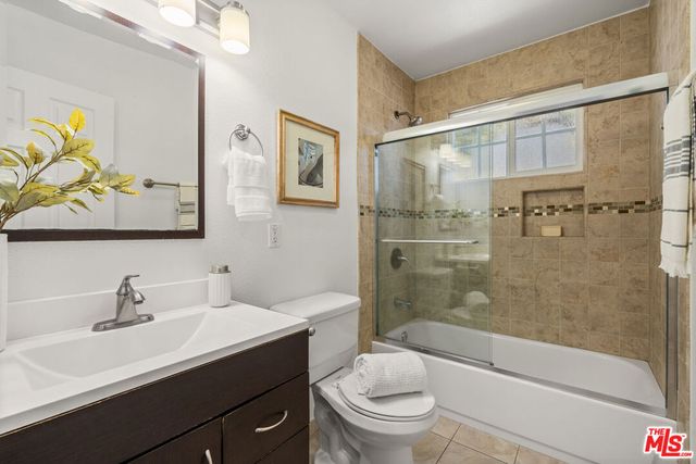 3745 Veteran Avenue, Los Angeles, CA 90034