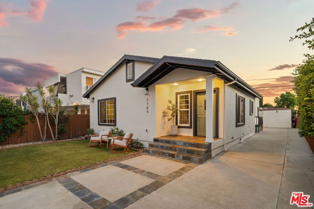 Image 1 of property listing at 3745 Veteran Avenue, Los Angeles, CA 90034