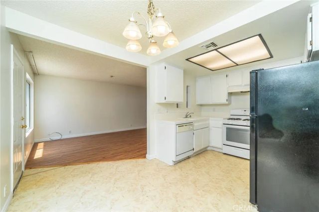 848 W Sierra Madre 2, Azusa, CA 91702