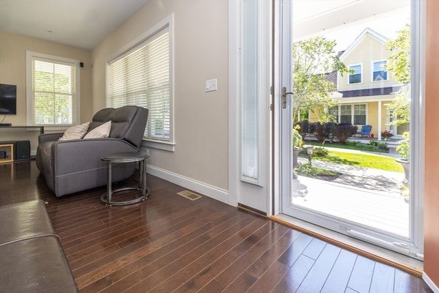 1 Sandpiper Grn, Weymouth, MA 02190