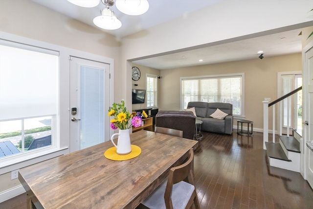 1 Sandpiper Grn, Weymouth, MA 02190