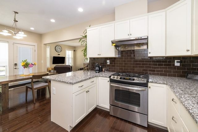 1 Sandpiper Grn, Weymouth, MA 02190