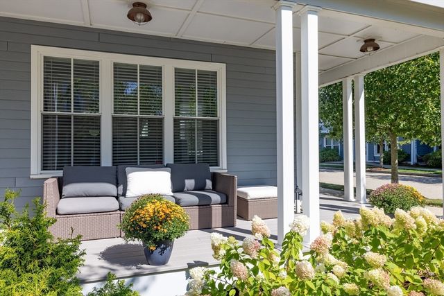 1 Sandpiper Grn, Weymouth, MA 02190