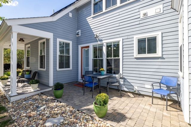 1 Sandpiper Grn, Weymouth, MA 02190