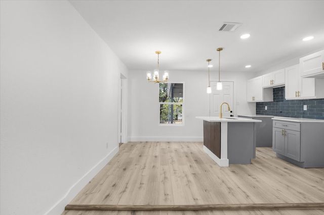 5101 Miller Avenue, Fort Worth, TX 76119