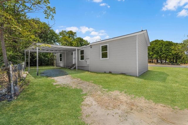 5101 Miller Avenue, Fort Worth, TX 76119