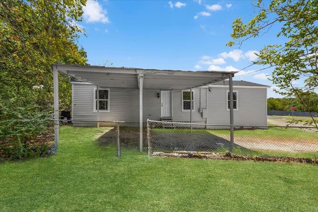 5101 Miller Avenue, Fort Worth, TX 76119