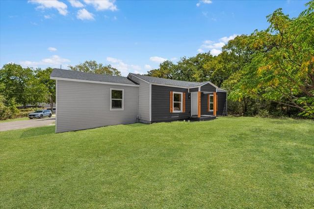 5101 Miller Avenue, Fort Worth, TX 76119