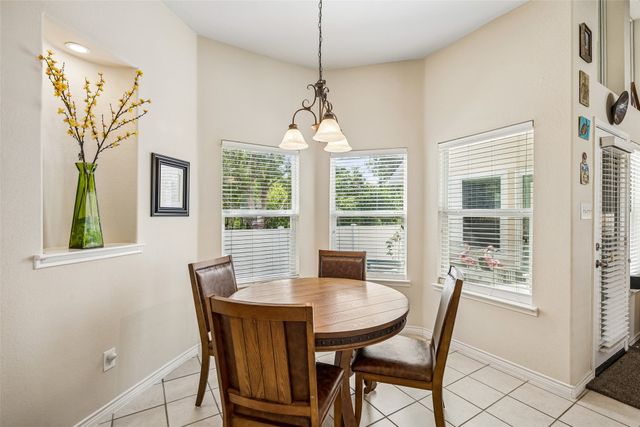 901 Wenk Drive, Aubrey, TX 76227