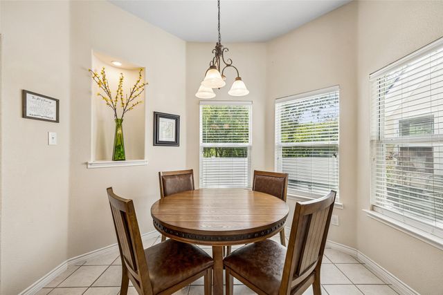 901 Wenk Drive, Aubrey, TX 76227