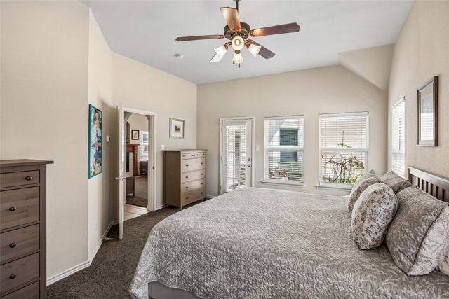 901 Wenk Drive, Aubrey, TX 76227