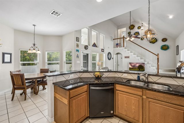 901 Wenk Drive, Aubrey, TX 76227