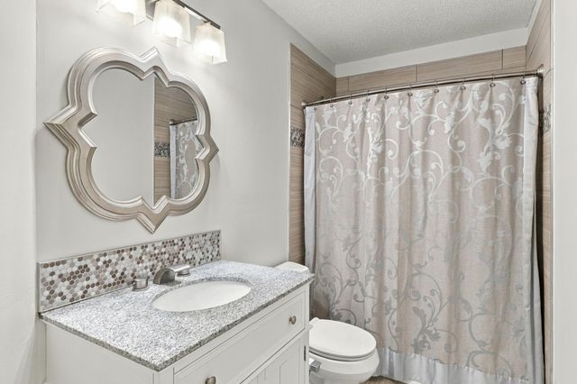 4143 Cashell Glen, Eagan, MN 55122