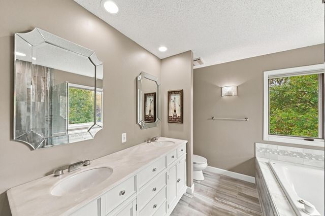 4143 Cashell Glen, Eagan, MN 55122