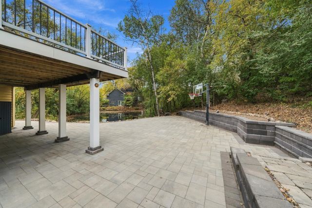 4143 Cashell Glen, Eagan, MN 55122