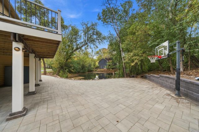 4143 Cashell Glen, Eagan, MN 55122