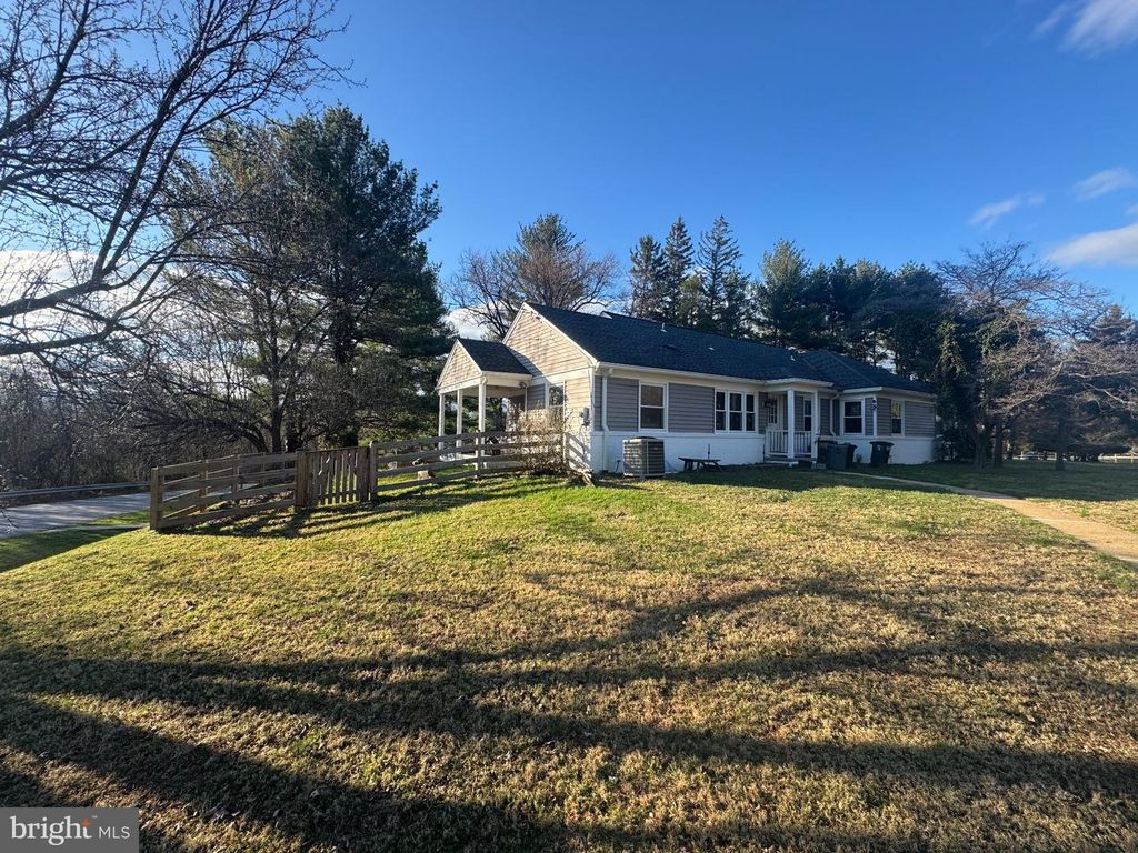 9019 PURDY LN, Pikesville, MD 21208