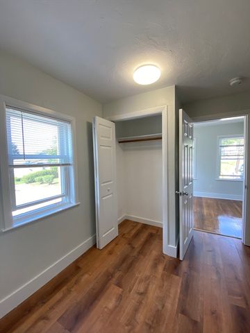 975 Chestnut St 2, Newton, MA 02464