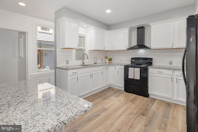 40 N GRANT ST, Palmyra, PA 17078