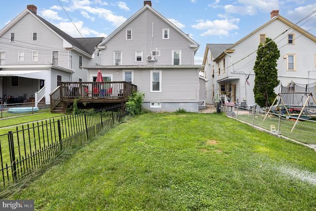 40 N GRANT ST, Palmyra, PA 17078