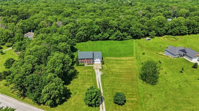 792 NW 1621st Road, Bates City, MO 64011